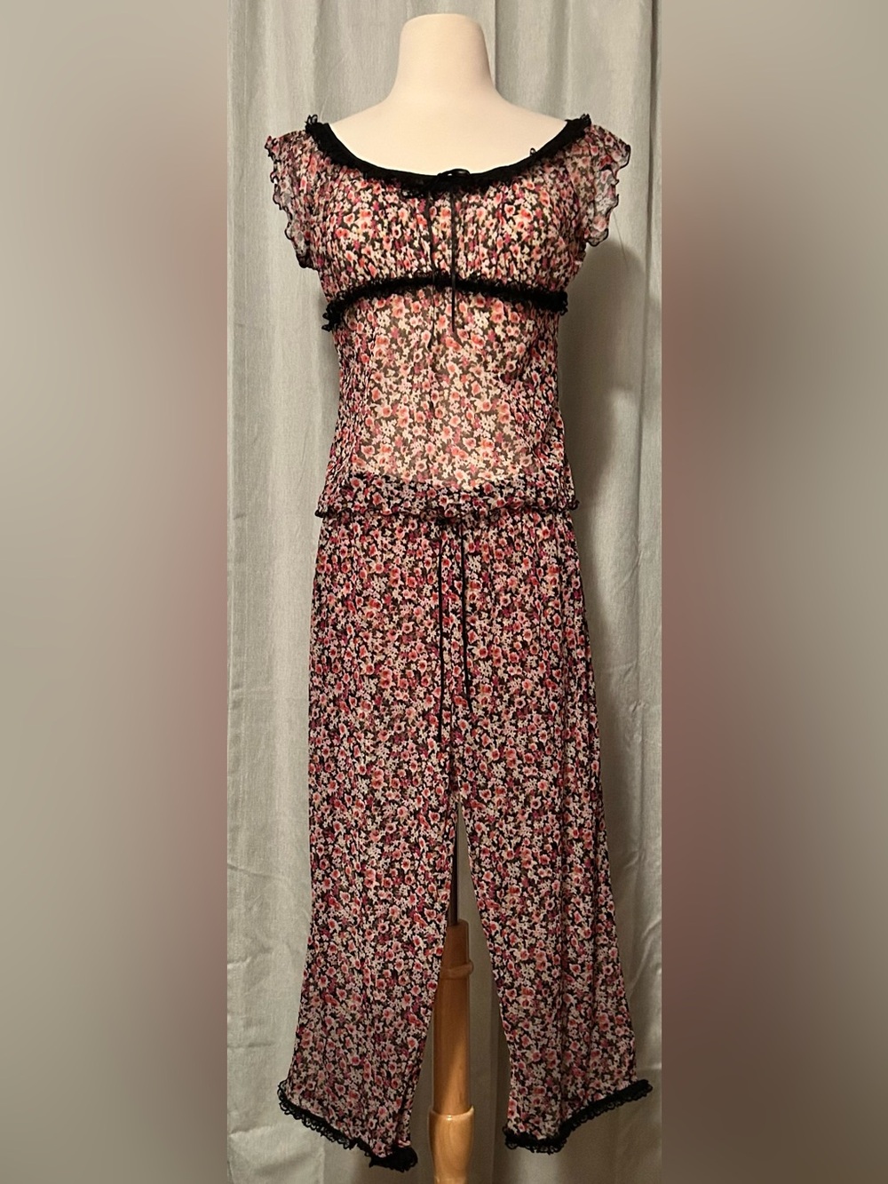 Y2K Victoria’s Secret Pink Label Floral Two-Piece Lounge Set in Black and Pink